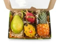 Prezent z owocami egzotycznymi - baby papaja i ananas
