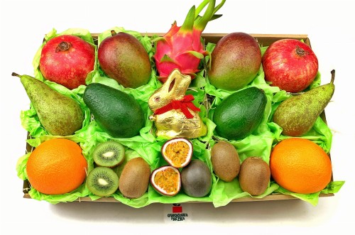 Owocowy prezent 28 - smoczy owoc marakuja granaty mango pomarańcze awokado gruszki kiwi zajączek Lindt