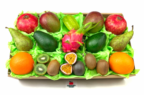 Owocowy prezent 27 - smoczy owoc marakuja karambola granaty mango pomarańcze awokado gruszki kiwi